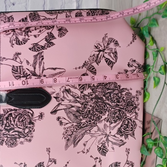 Victoria's Secret Pink Floral Tote - Picture 5 of 7